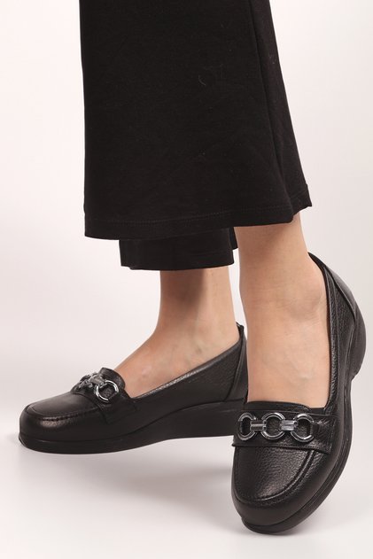 Boston Series Buckle Detail Daily Use Orthopedic Genuine Leather Black Mother Shoes