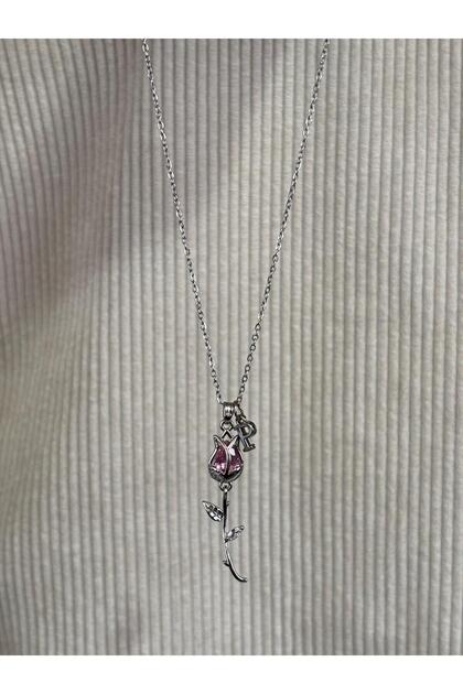 The Symbol of Love P Letter Steel Tulip Necklace