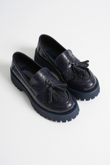 Women's daily comfort tassel loafer - navy blue