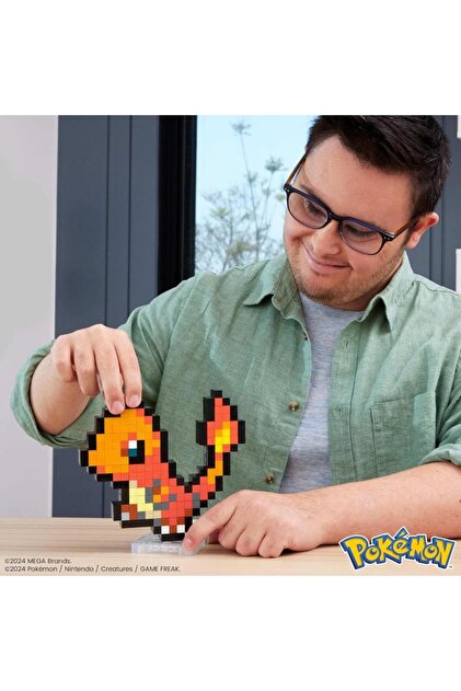 Mega Pokémon Glumanda – monte edilebilir figür, retro görünümlü