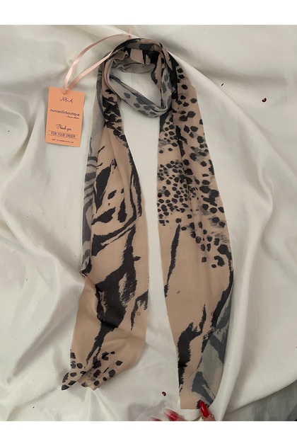 Leopar desenli fular