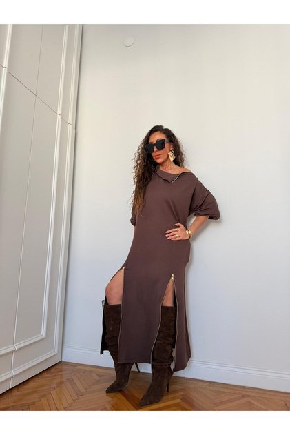 BOUCLE Women's Mock Neck Long Sleeve Long Dress with Double Slits and Zip Detail on the Left Shoulder