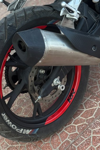 Red Color Rr Lettering Quarter Wheel Stripe Sticker Set (8 Pieces) for Rks Srk 125R