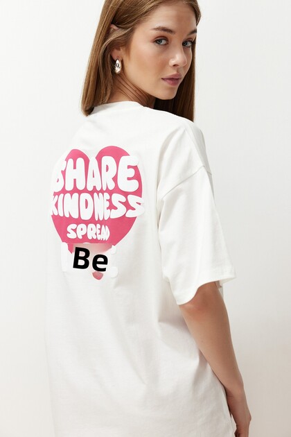 Ecru %100 Thick Cotton Heart Printed Front and Back Oversized/Relaxed Fit Knit T-Shirt TWOSS24TS00236