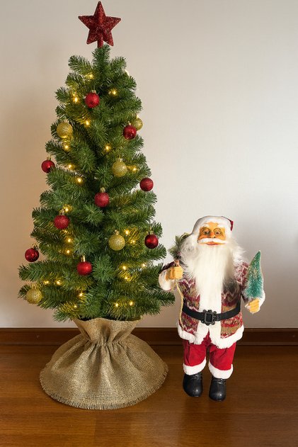 60 cm Pine Tree Plaid Santa Claus – Standing Stylish and Unique Design Christmas Decoration Figure