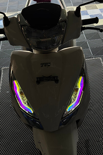 TVS Jupiter 125 için Bukalemun Nebula Far Filmi Sticker Seti