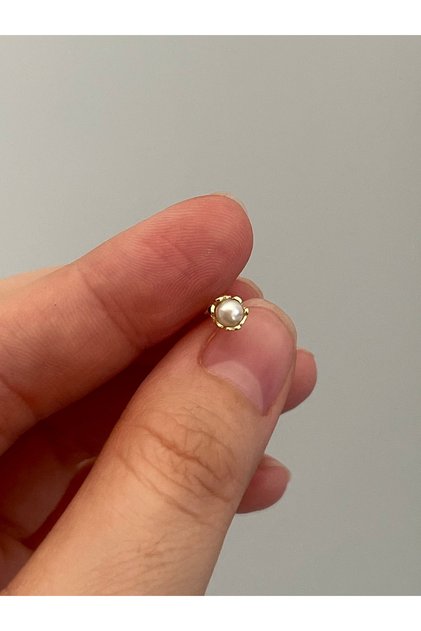 Gümüş inci piercing