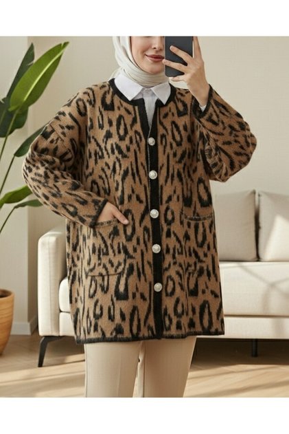 Gestrickter Cardigan mit Leopardenmuster aus weicher Wolle – Nerzfarben