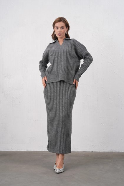 Women's Polo Neck Half-Button Placket Knit Detail Sweater Skirt Two-Piece Knit Set