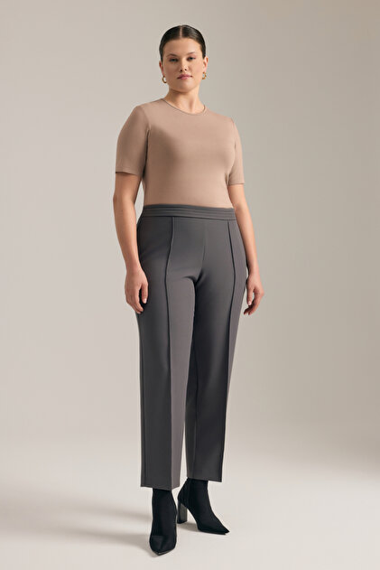 Kemeri Pleated Detail Trousers