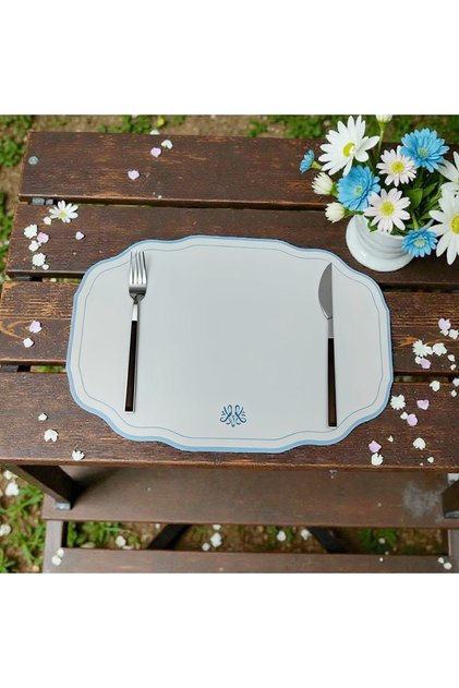 Coraline 4-Piece American Service