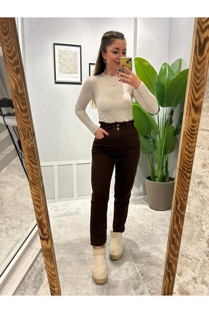 Mom Jean with Elastic Waist