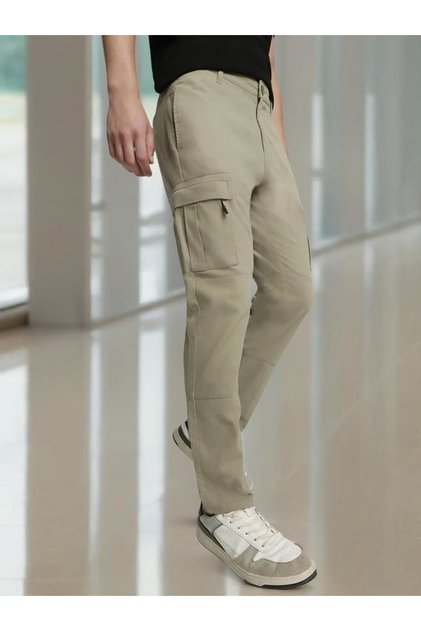 Men Beige Mid Rise Slim Fit Cargo Pants