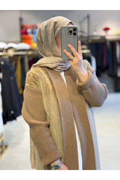 KÜRK DETAYLI TRİKO HIRKA 5KGSHRK3050
