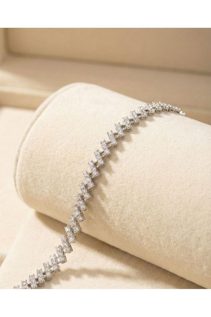 1 Meter Silver Case Zigzag Patterned Crystal Stone Ribbon