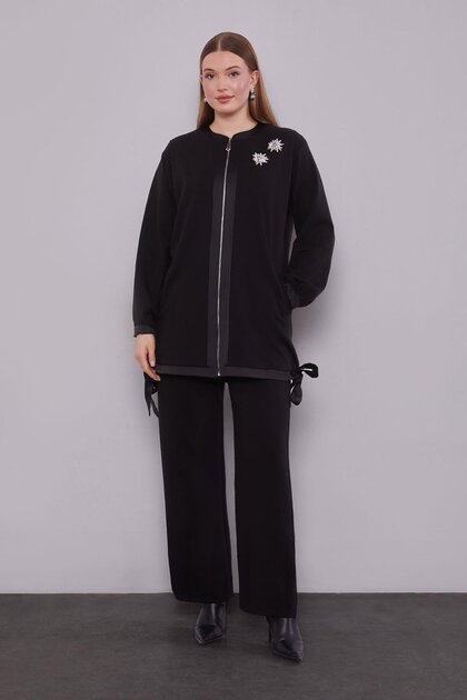 Black ribbon detailed double set
