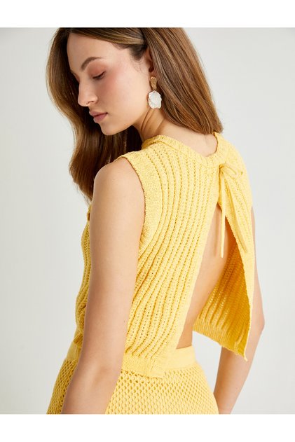 Crochet Top Sleeveless Tie Back Window Detail Round Neck