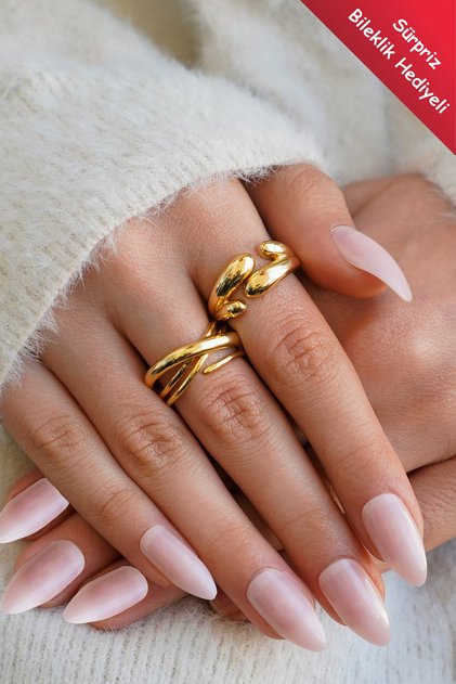 Set of 2 Modern Curved Vintage and Cross Shape Vip Gold Rings