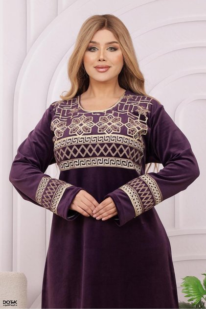 Luxurious velvet jalabiya with all-over wool embroidery - Royal Color Collection