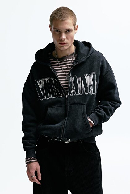 ミュージシャン NIRVANA FLEECE ZIP HOODIE S Pull & Bear Nirvana fermuarlı kapüşonlu sweatshirt - Fiyatı, Yorumları