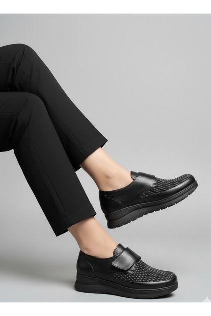 Women's Genuine Leather Full Orthopedic Laser Pattern Embroidered Bone Protruding Comfortable Mother Shoes