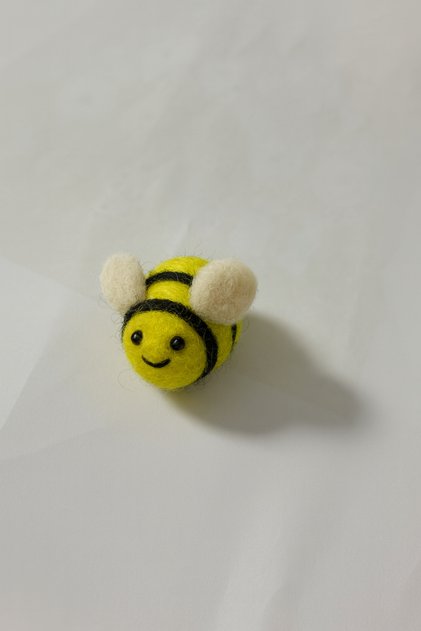 Handmade Felt Figure Brooch Buckle Crown Ornament – Cute Felt Accessory 87 Mini Bees 1.5 cm
