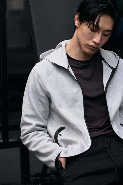 DryMove™ Zip-through hoodie