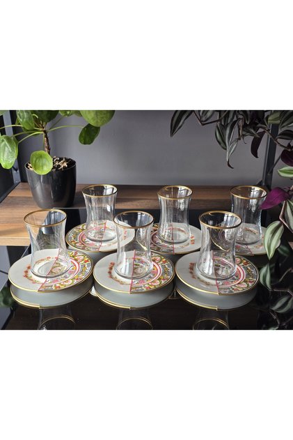 Rosa 6-Person Tea Set