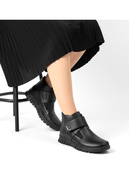 Mira Women's Orthopedic Leather Boots with Soft and Flexible Soles Are Suitable for Scalloped Feet