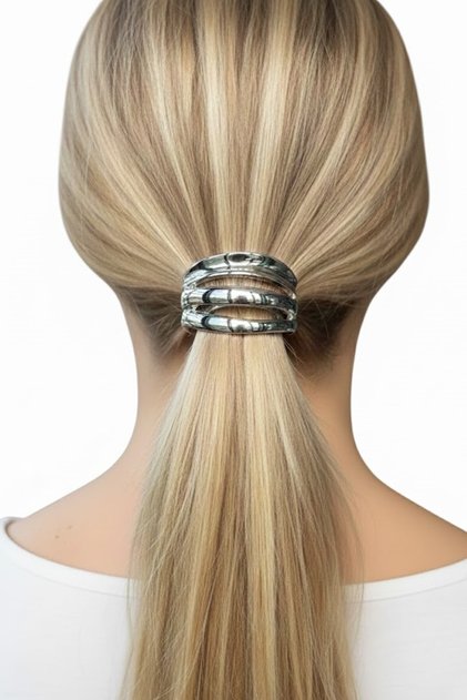 Silver Color Metal Detailed Rubber Buckle