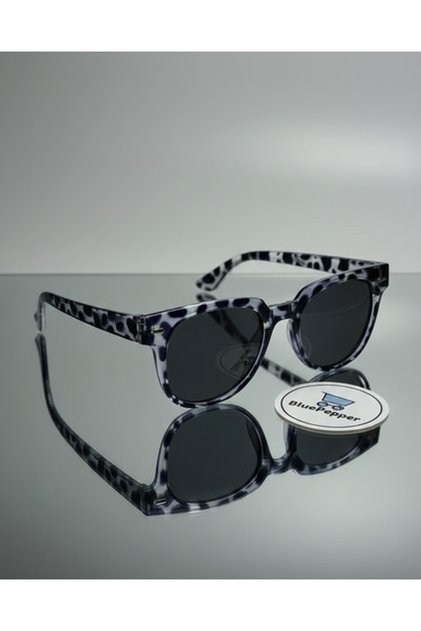 Elyx Wayfarer Modern Timeless Stylish Sunglasses Unisex