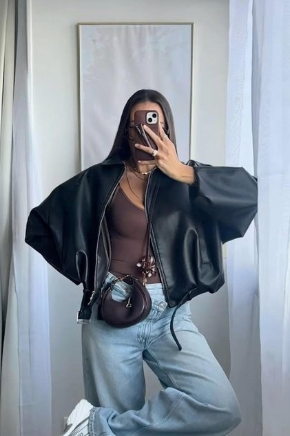 oversized Γυναικείο δερμάτινο μπουφάν με λεπτομέρεια ζώνης με φερμουάρ