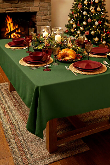 Bouquet Green Velvet Textured Wrinkle-Free Table Cloth (Christmas)