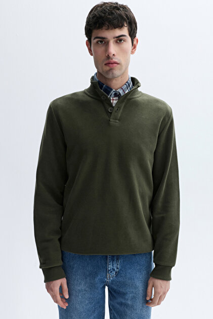 Men's Khaki Buttoned Stand Collar Sweatshirt
