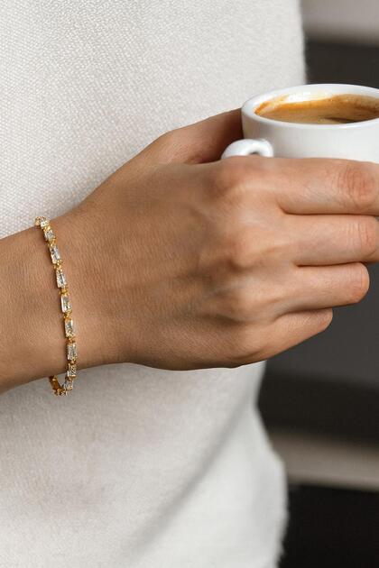 Conical Crystal Stone Waterway Bracelet