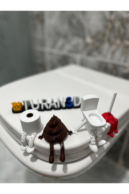 Tuvalet Temalı Sevimli Dekor Figürleri – 4’lü Set | 3D Baskı PLA Mini Masa & Raf Süsü