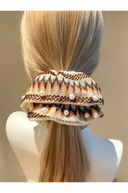 Cream Knitted Textured Pearl and Embroidered Rubber Buckle