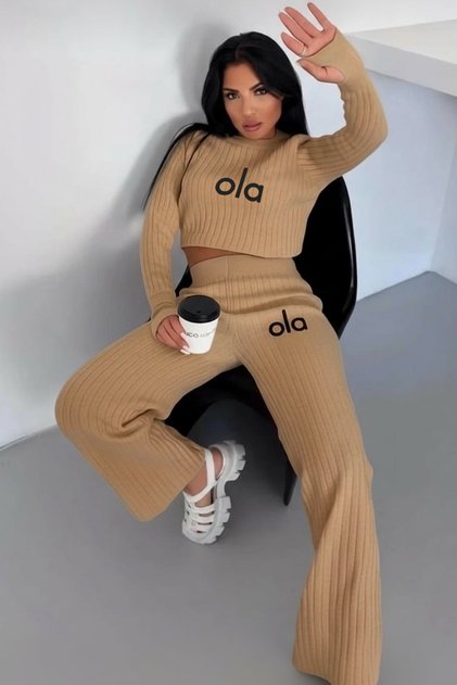 Women's Finger-Loop Ola Embroidered 2-Piece Knit Set