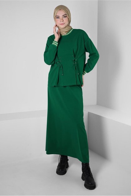 Costum cu fustă cu ochi 44158