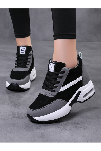 Lightweight women's casual shoes, comfortable for everyday wear