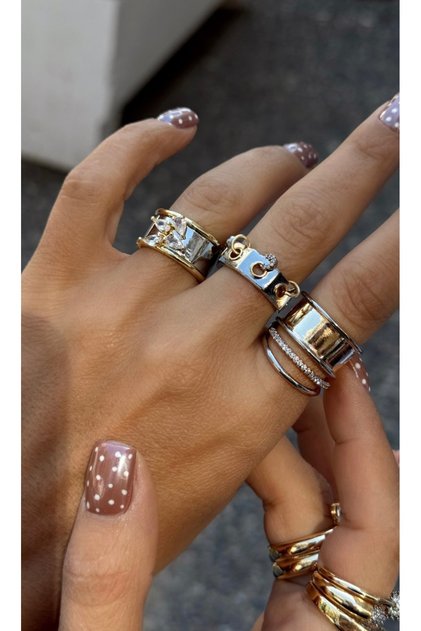 Adjustable Silver Mix Zircon Stone Ring with Chain Detail on the Edges