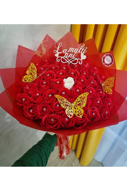 Buchet 55 trandafiri de sapun