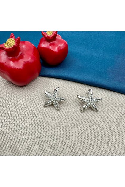 Starfish earrings with pearl