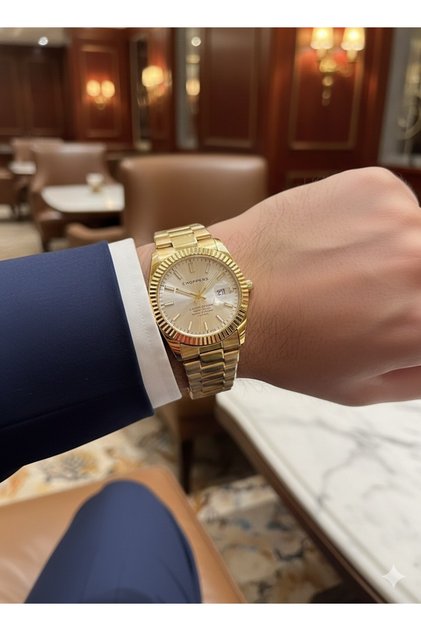 Men's wristwatch