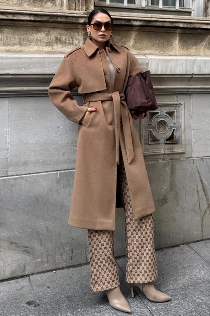 Premium Coat with Shirt Collar and Punto Stitch Detail K. Kamel 3125