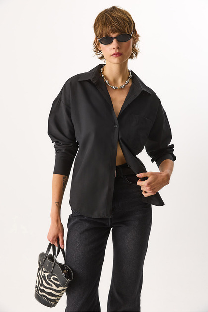 Kadın Regular Fit Cepli Poplin Gömlek %100 Pamuk - Siyah