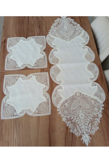 3 Piece Bedroom Set (Gardenia Linen Fabric)
