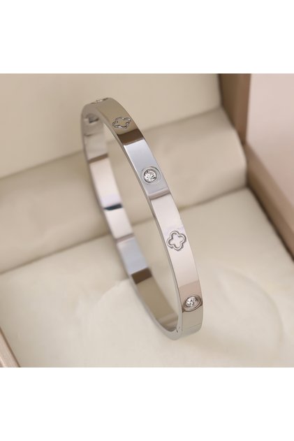 B 1pc 18K Gold Plated Stainless Steel Stackable Bracelet With Chain And Clover Design, Fashion Styl.