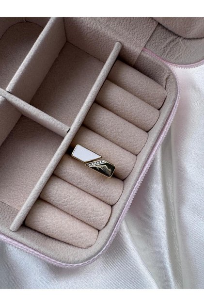 Design Zircon Stone Ring
