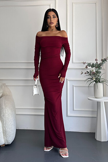 Rochie Sandy Madonna cu mâneci lungi cu fantă vișiniu – Model de rochie de seară elegantă și elegantă